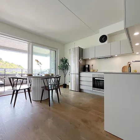 Unmatched Location - Front Row Fjord - 2 Bedrooms *