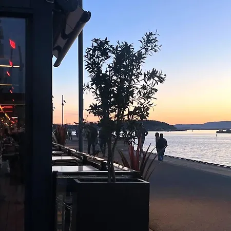 Unmatched Location - Front Row Fjord - 2 Bedrooms Lägenhet