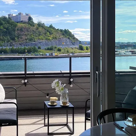 Апартаменты Unmatched Location - Front Row Fjord - 2 Bedrooms