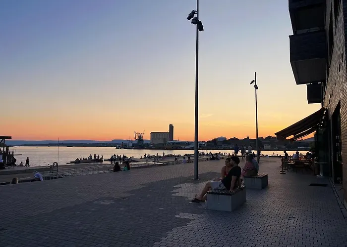 Unmatched Location - Front Row Fjord - 2 Bedrooms Lägenhet